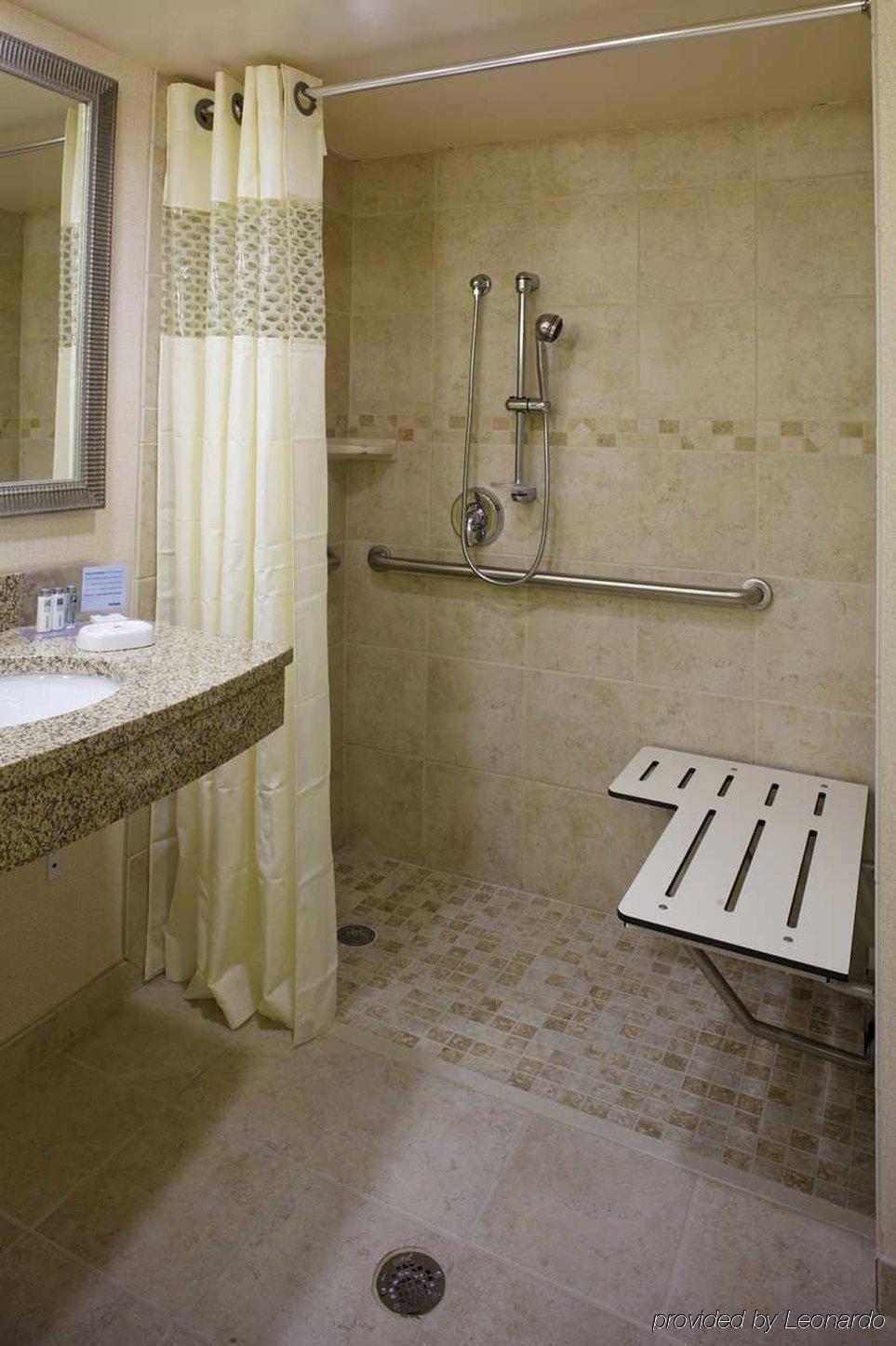 Hampton Inn Asheville - Biltmore Area Ruang foto