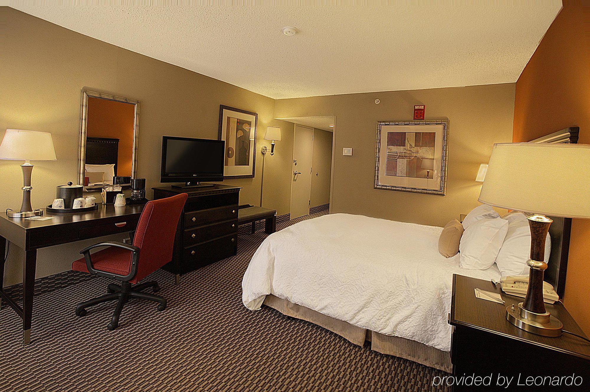 Hampton Inn Asheville - Biltmore Area Bagian luar foto