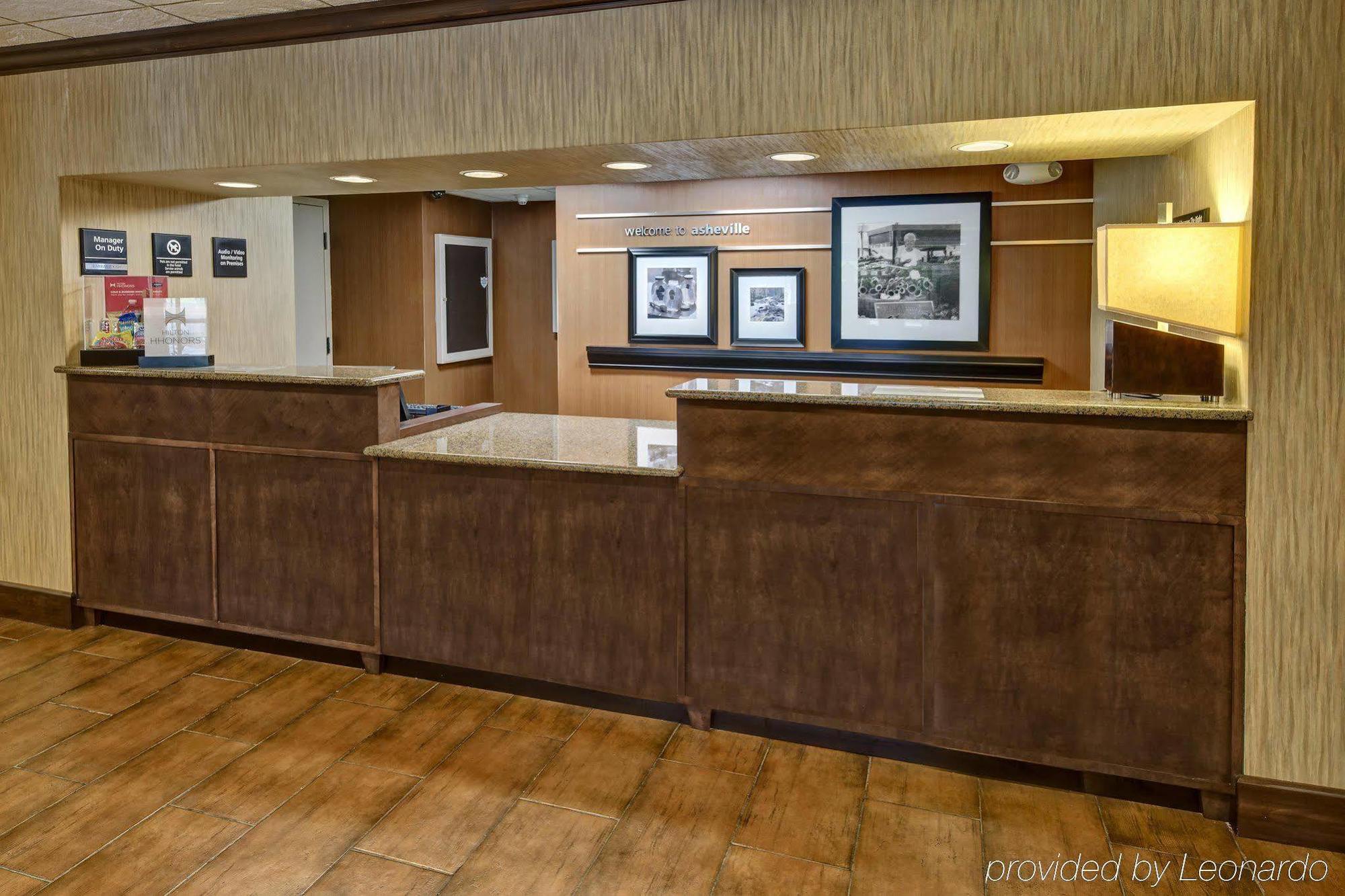 Hampton Inn Asheville - Biltmore Area Bagian luar foto