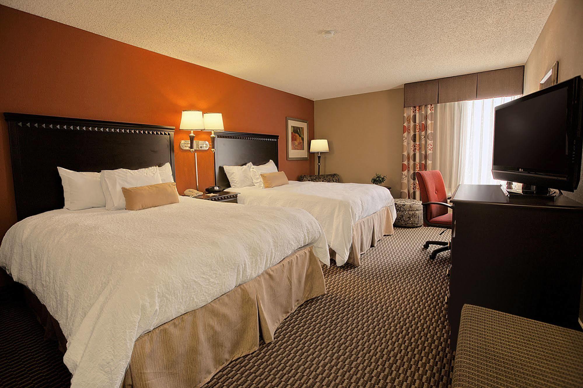 Hampton Inn Asheville - Biltmore Area Bagian luar foto